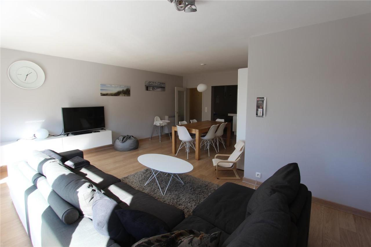 Appartement Nieuwpoort-Bad Met Garage Dış mekan fotoğraf